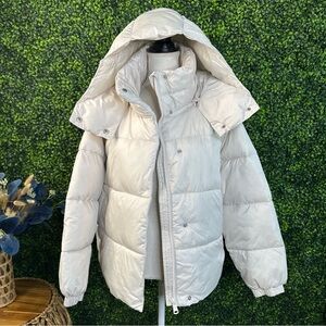 Nwt NVLT ivory Puffer Jacket